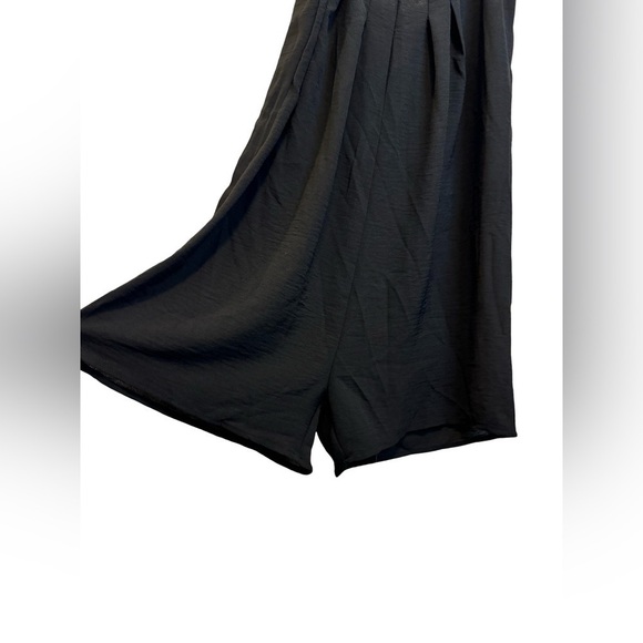 Emery Rose Black Sleeve Short Romper Size S NWT ☀️ - Picture 6 of 16